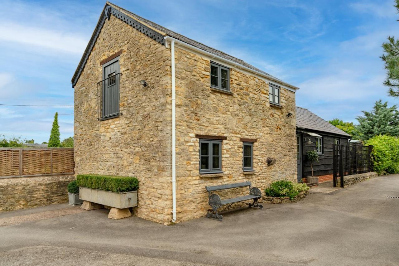Buff Lodge Tackley Extérieur photo